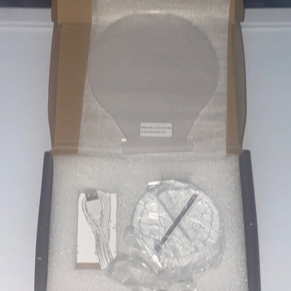 Los Angeles Lakers Lamp - Picture 2 of 4